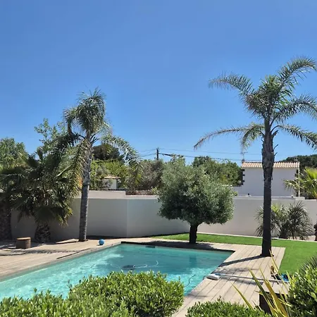 Camarines Villa *